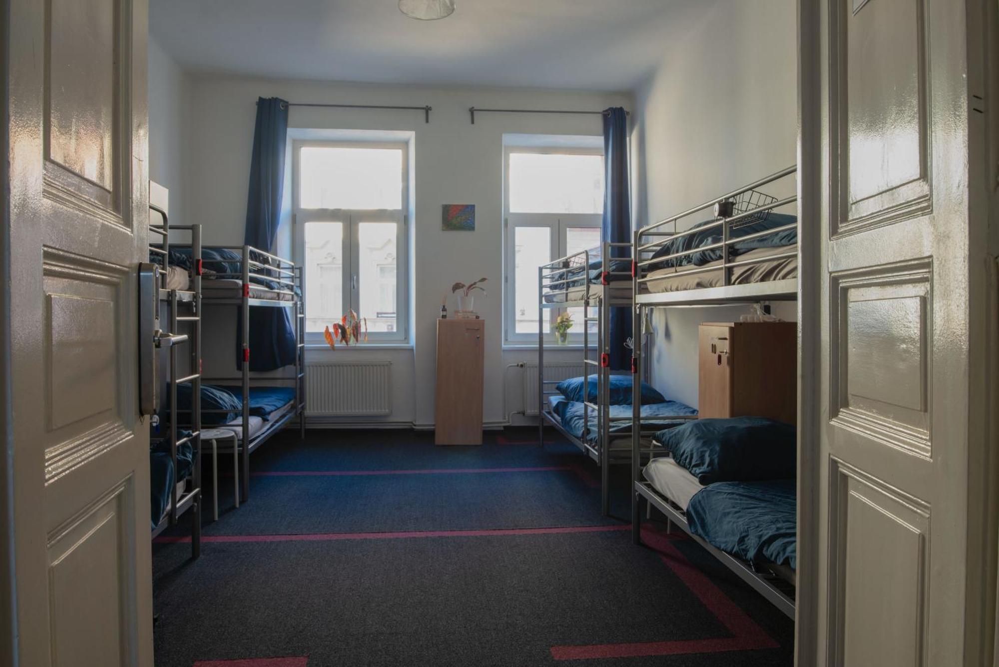 In Hostel Prague Exterior photo